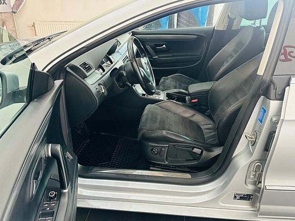 Volkswagen CC 11 of 21
