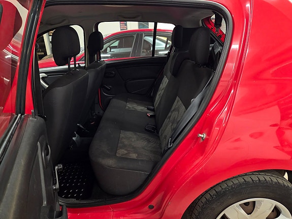 Dacia Sandero 10 of 10
