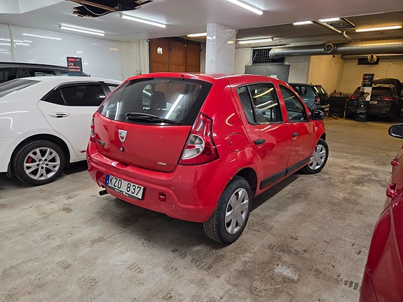 Dacia Sandero 5 of 5