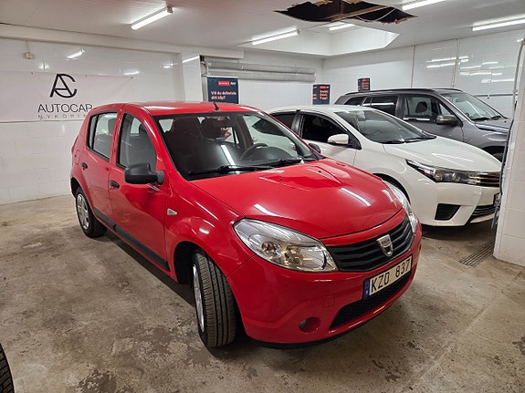 Dacia Sandero 2 of 5
