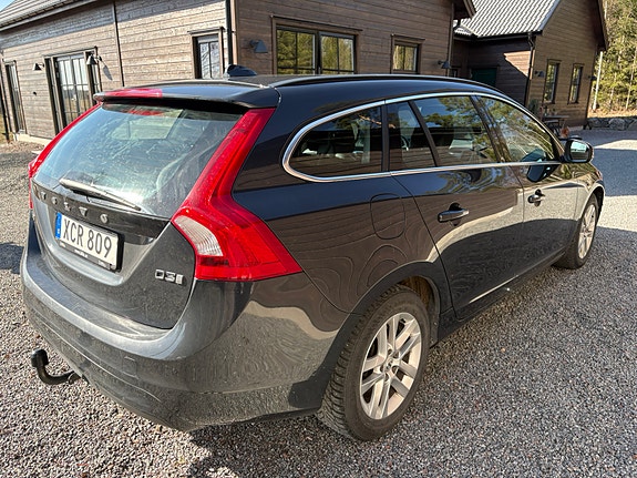 Volvo V60 3 of 9