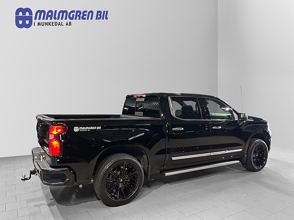 Chevrolet Silverado 1500 3 of 21