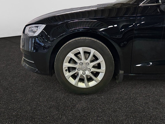 Audi A3 4 of 5