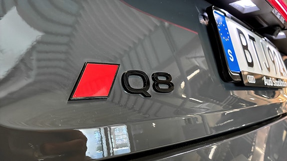 Audi Q8 e-tron 13 of 14