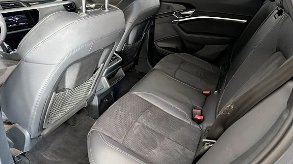 Audi Q8 e-tron 11 of 14