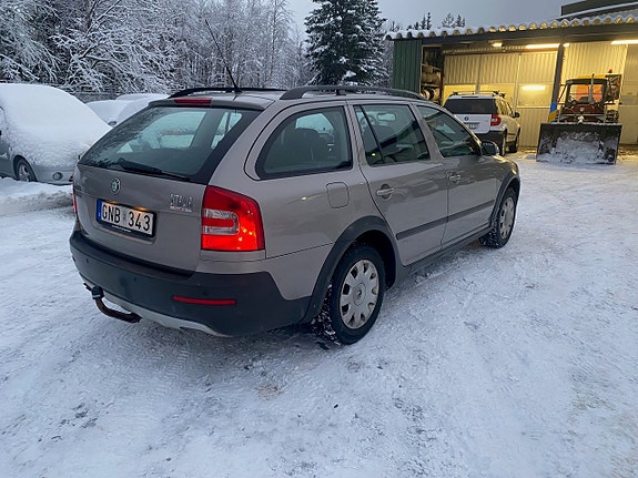 Skoda Octavia Scout 7 of 9