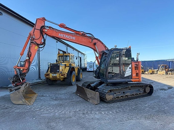 Hitachi ZX 135 US-6 Leica 2D Rototilt C-Smörj