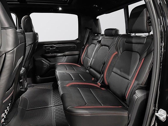Dodge RAM 1500 25 of 30