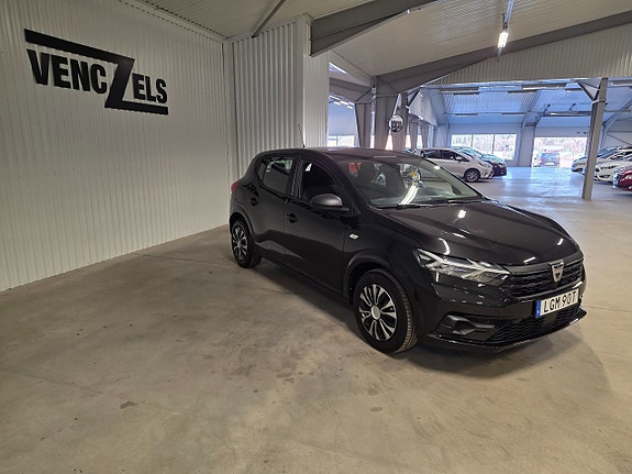 Dacia Sandero 2 of 5