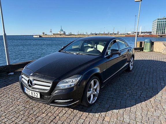 Mercedes-Benz CLS350 5 of 15