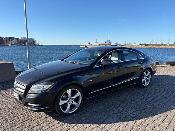 Mercedes-Benz CLS350 4 of 15
