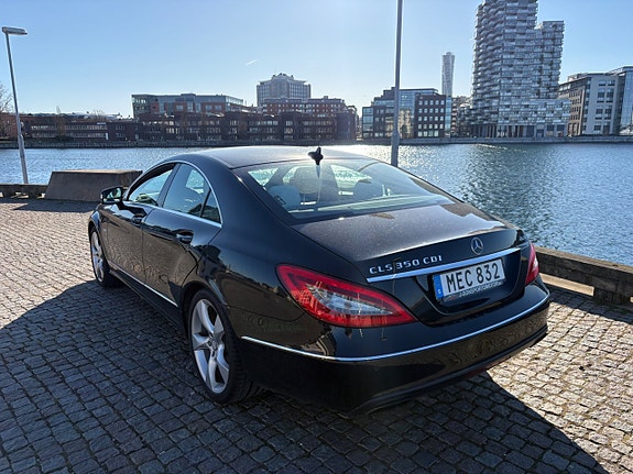 Mercedes-Benz CLS350 3 of 15