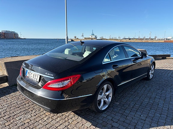 Mercedes-Benz CLS350 6 of 15
