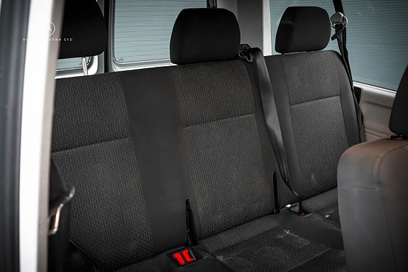 Volkswagen Caravelle 14 of 22