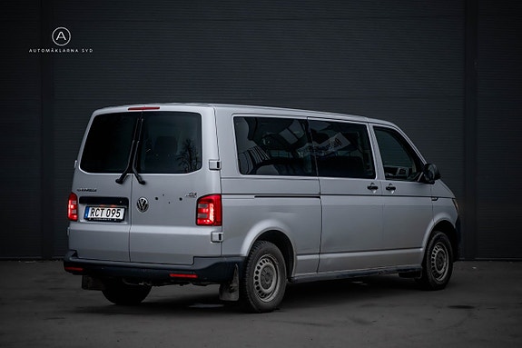 Volkswagen Caravelle 20 of 22