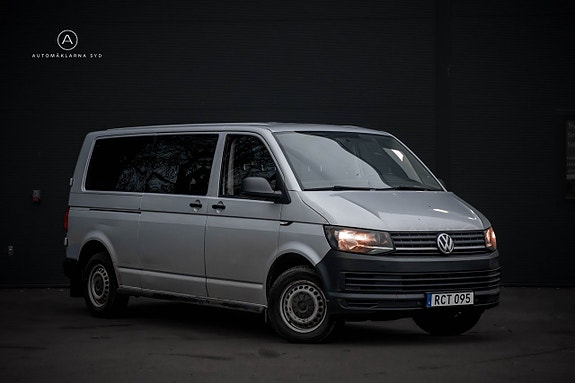Volkswagen Caravelle 4 of 5