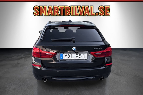 BMW 520d 4 of 5