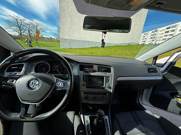 Volkswagen Golf VII 5 of 5
