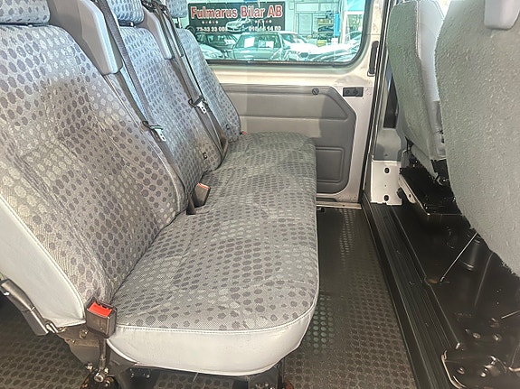 Ford Transit 9 of 11
