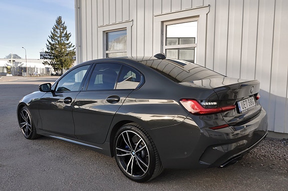 BMW M340d 4 of 14