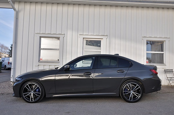 BMW M340d 2 of 14