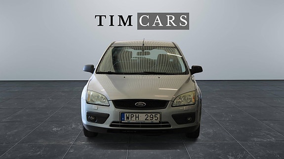 Ford Focus 2 of 5