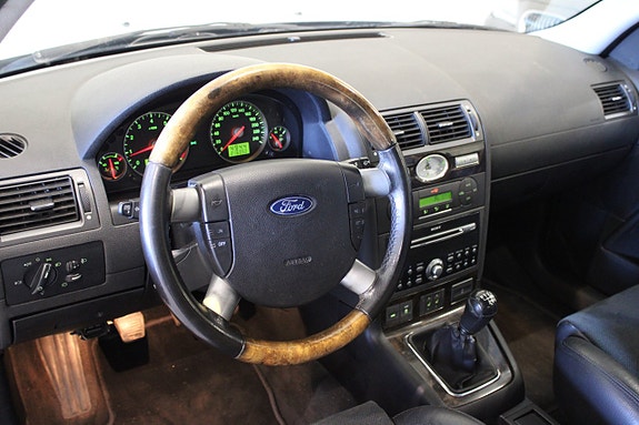 Ford Mondeo 5 of 19