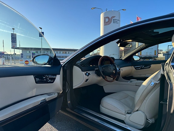Mercedes-Benz CL500 10 of 24