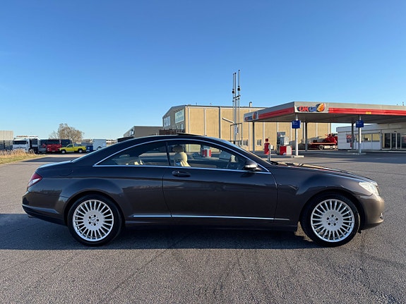 Mercedes-Benz CL500 4 of 5