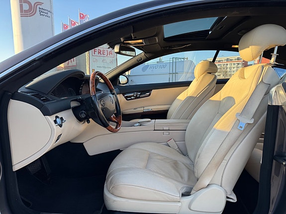 Mercedes-Benz CL500 11 of 24
