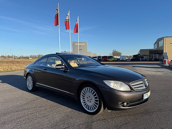 Mercedes-Benz CL500 3 of 5