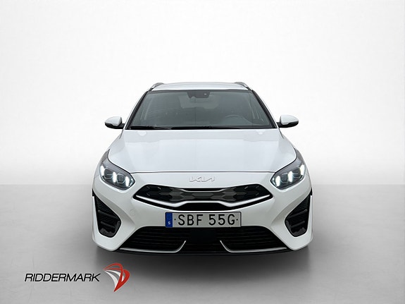 Kia Ceed 2 of 5