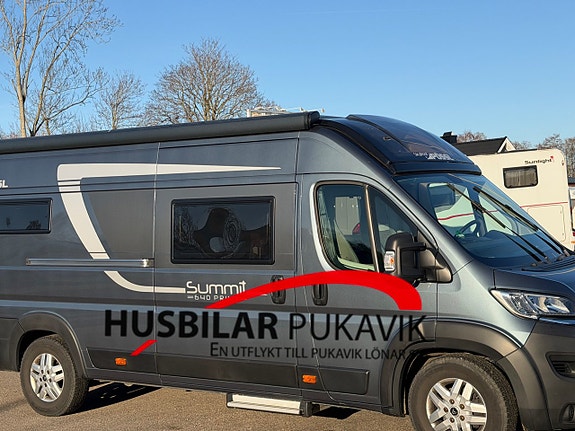 Pössl 640 Summit Prime All in paket Solcell  Navi