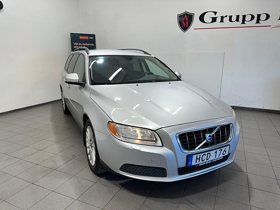 Volvo V70 11 of 17