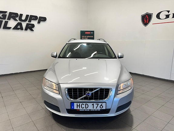 Volvo V70 7 of 17