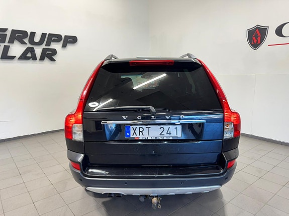 Volvo XC90 8 of 21