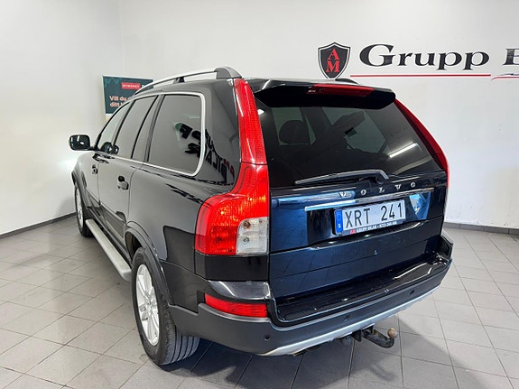 Volvo XC90 11 of 21