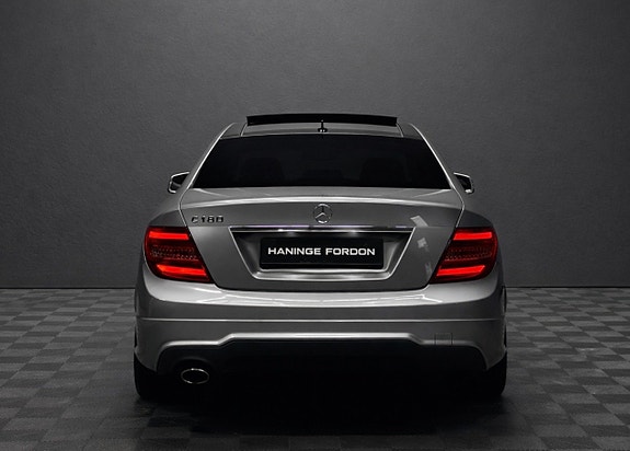 Mercedes-Benz C180 5 of 5