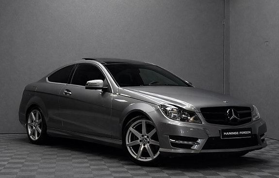 Mercedes-Benz C180 3 of 5