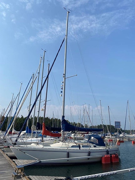 Albin Nova -1988 – Akterkabin, nyare motor och välutrustad