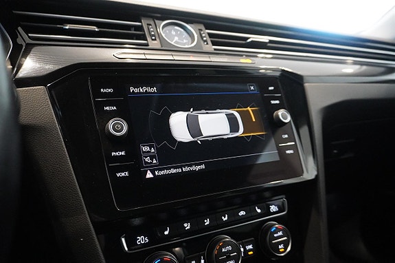 Volkswagen Arteon 10 of 13