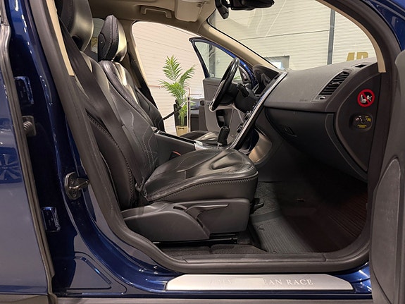 Volvo XC60 12 of 19