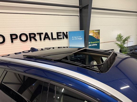 Volvo XC60 8 of 19