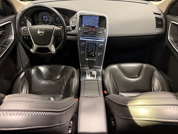 Volvo XC60 16 of 19