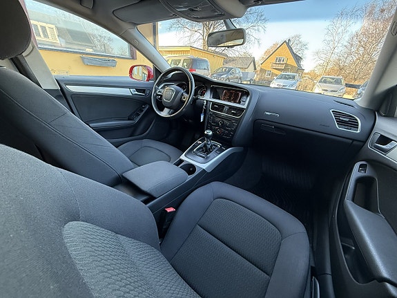 Audi A5 4 of 5