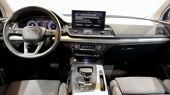 Audi Q5 10 of 22