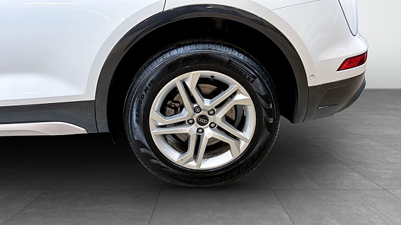 Audi Q5 6 of 22