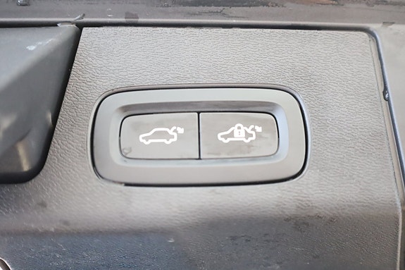 Volvo XC60 26 of 26