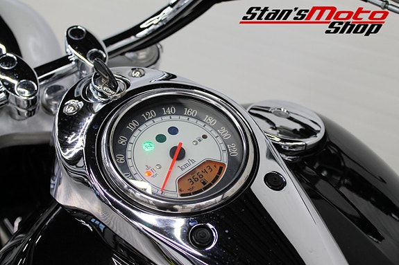 Kawasaki Vulcan VN 1600 Classic Vance&Hines 15 of 15