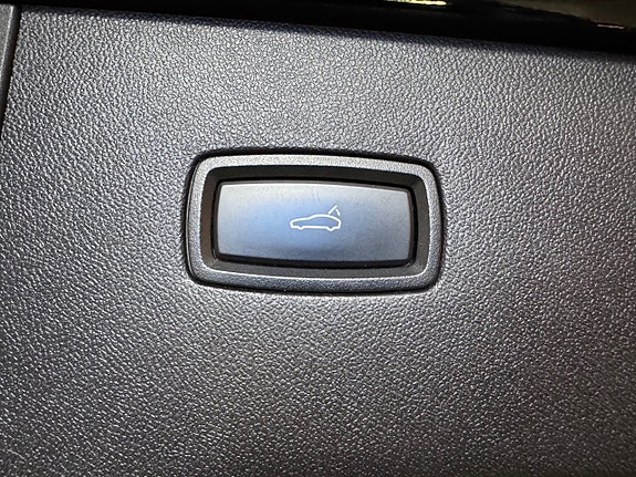 Porsche Cayenne Coupe 25 of 26